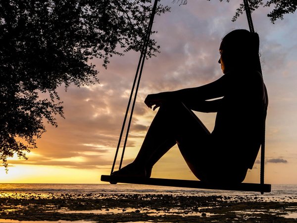 Astuces pour bien dormir en camping sans matelas de camping.